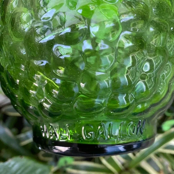 VTG SPANADA Rare Green Half Gallon Empty Wine Bottle With Cover & Label - Picture 4 of 7